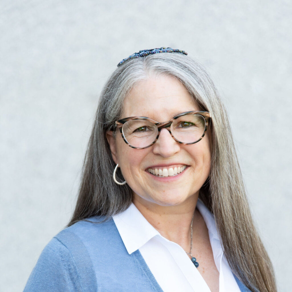 photo of Rabbi Susan Leider